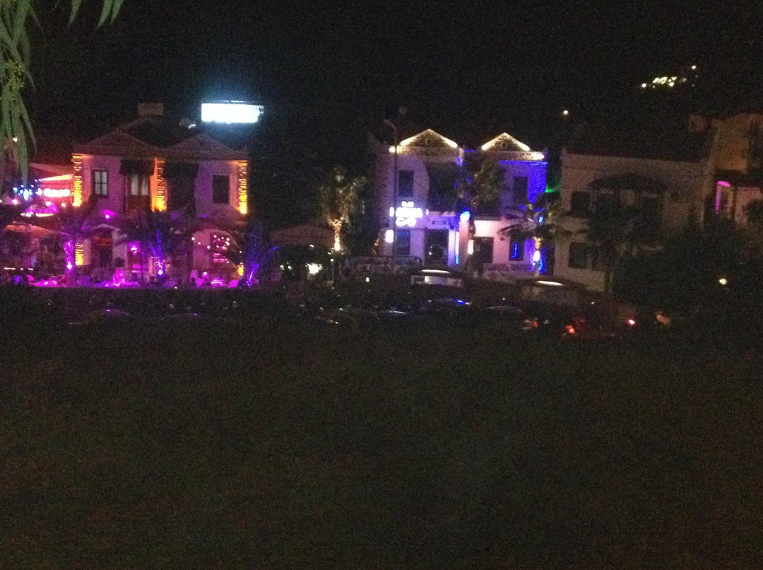 Islamlar旅游景点-Club Karma