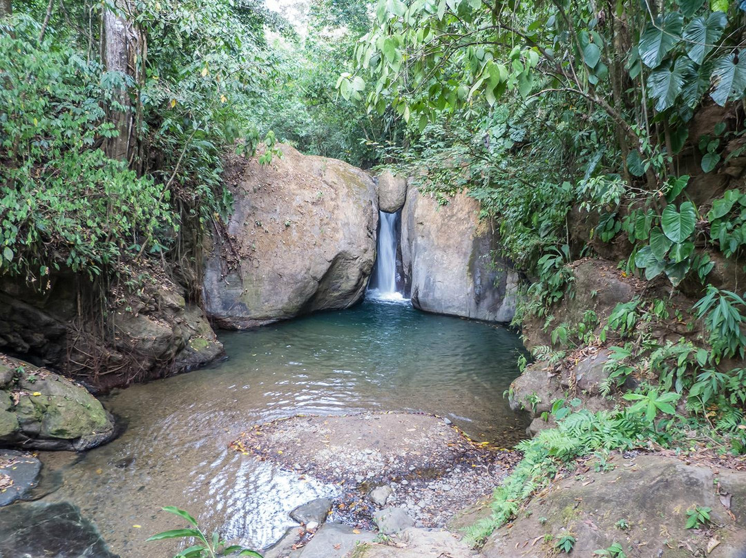 Cascada El Pavon景点图片