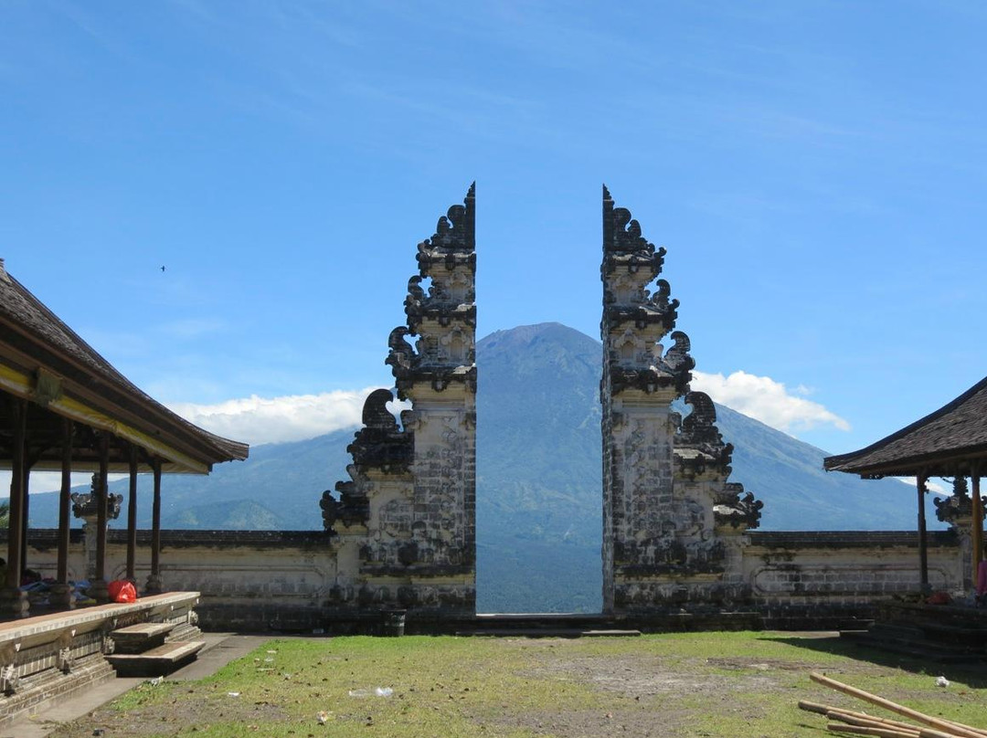 Lempuyang寺-阿邦岛必去景点