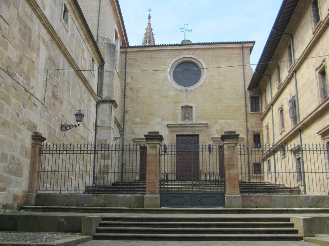 Monasterio de San Pelayo-奥维耶多必去景点