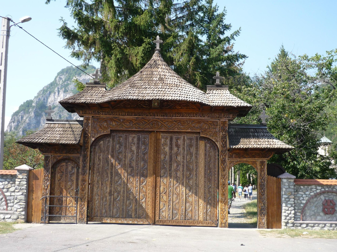 Polovragi Monastery-Polovragi必去景点