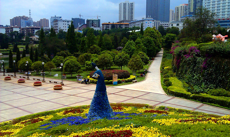 曲靖云上四季连锁酒店龙潭公园店 主图