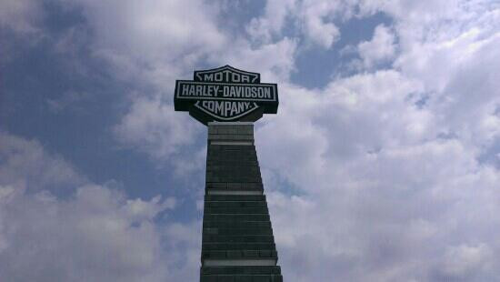 Harley-Davidson Vehicle Operations Tour Center & Gift Shop景点图片