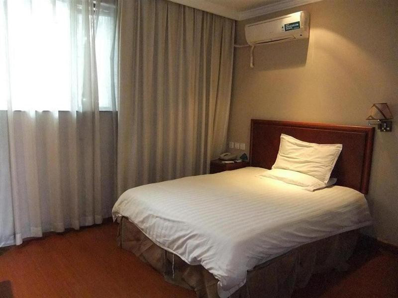 格林豪泰上海共康快捷酒店主图