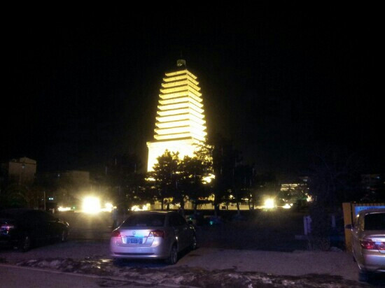 南北二塔-朝阳市必去景点