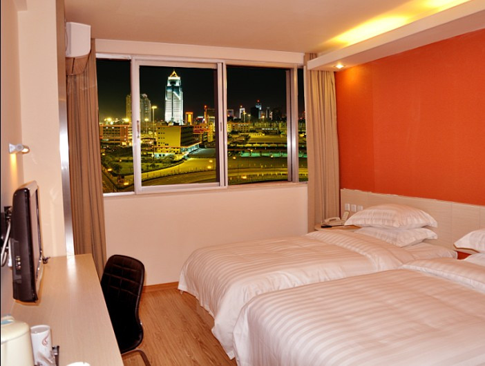 楚雄云上四季快捷酒店客运总站店主图