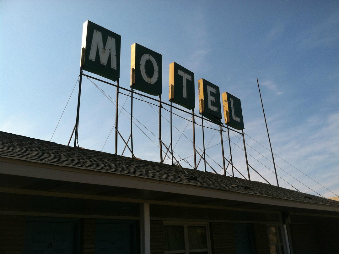 Holiday Motel