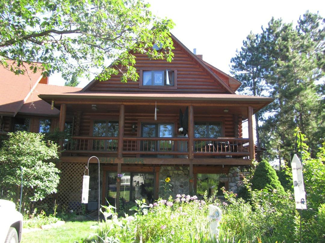 Au Train酒店住宿-Pinewood Lodge B&B