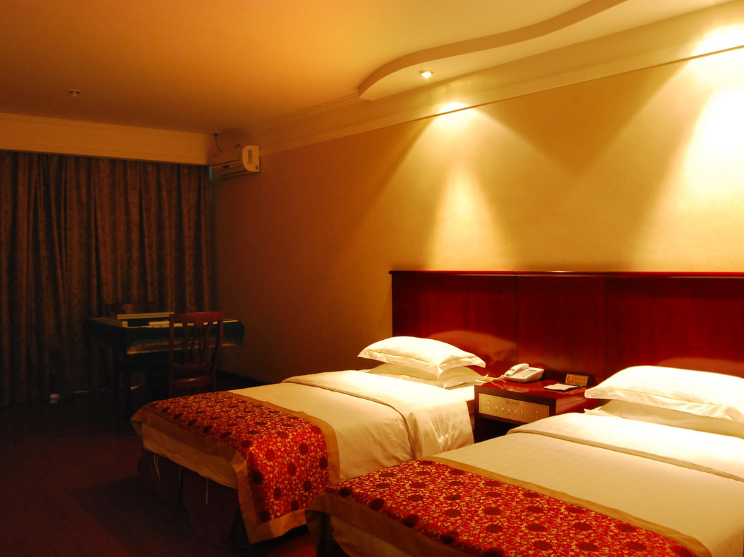 清水大酒店主图