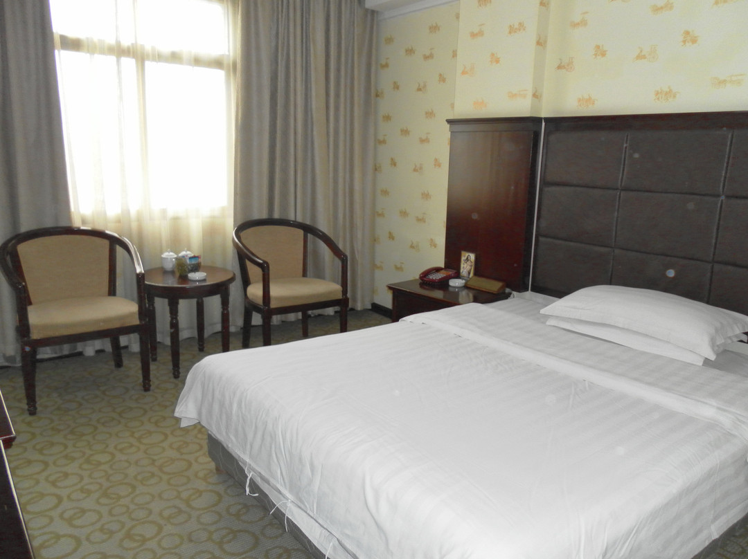 汉唐华都酒店主图