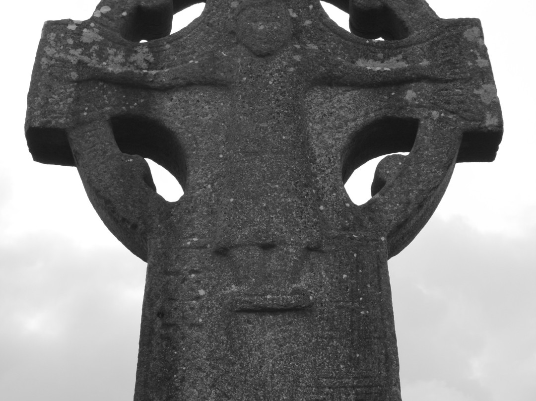 Kilfenora Cathedral & Crosses景点图片
