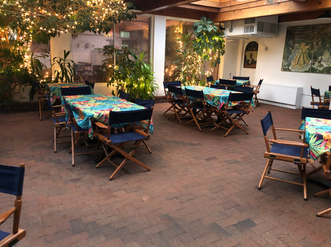 Warren餐馆和美食-Crossroad Pub Restaurant