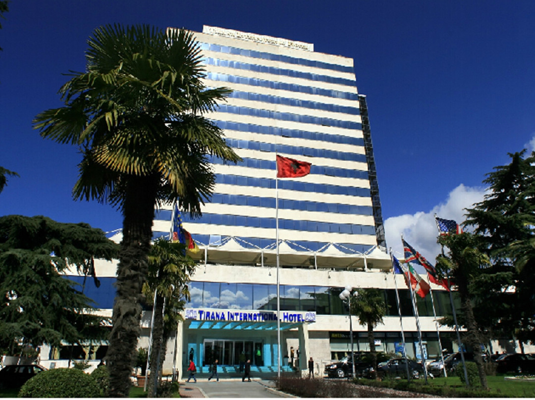 地拉那国际酒店及会议中心