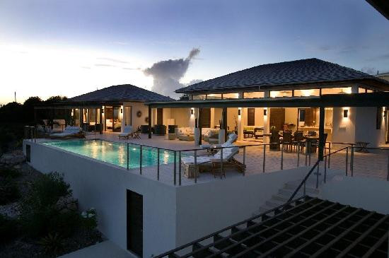 Kamique Villas