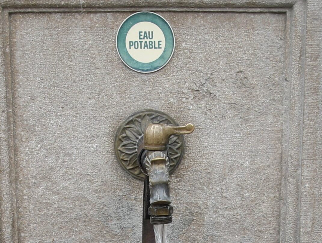 Fontaine rue du chalet-La Marre必去景点