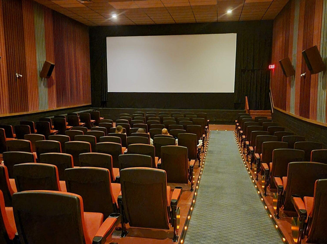 Riverside Cinemas-Marine City必去景点