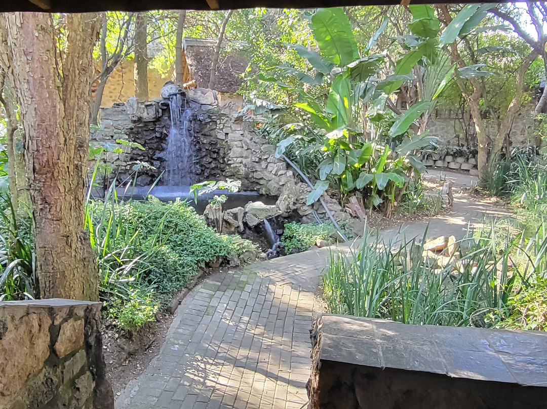 米斯泰山乡村酒店主图