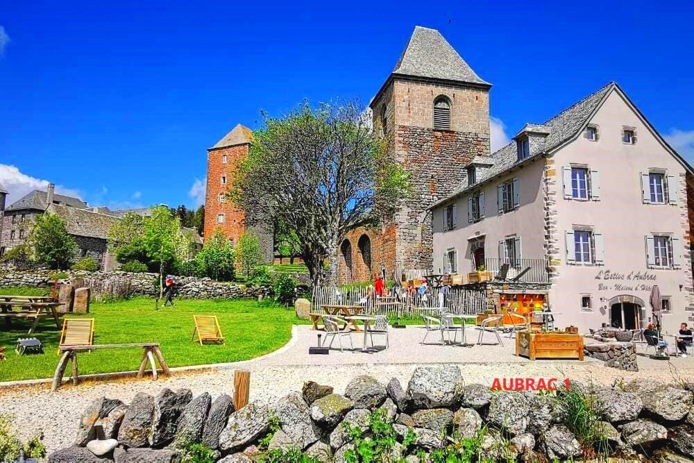 GR65 - Chemin de Saint Jacques de Compostelle-Saint-Chely-d'Aubrac必去景点