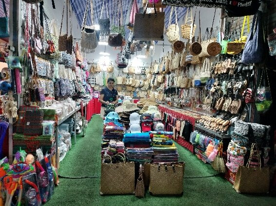 Shopping Sale Karon Plaza-卡伦必去景点