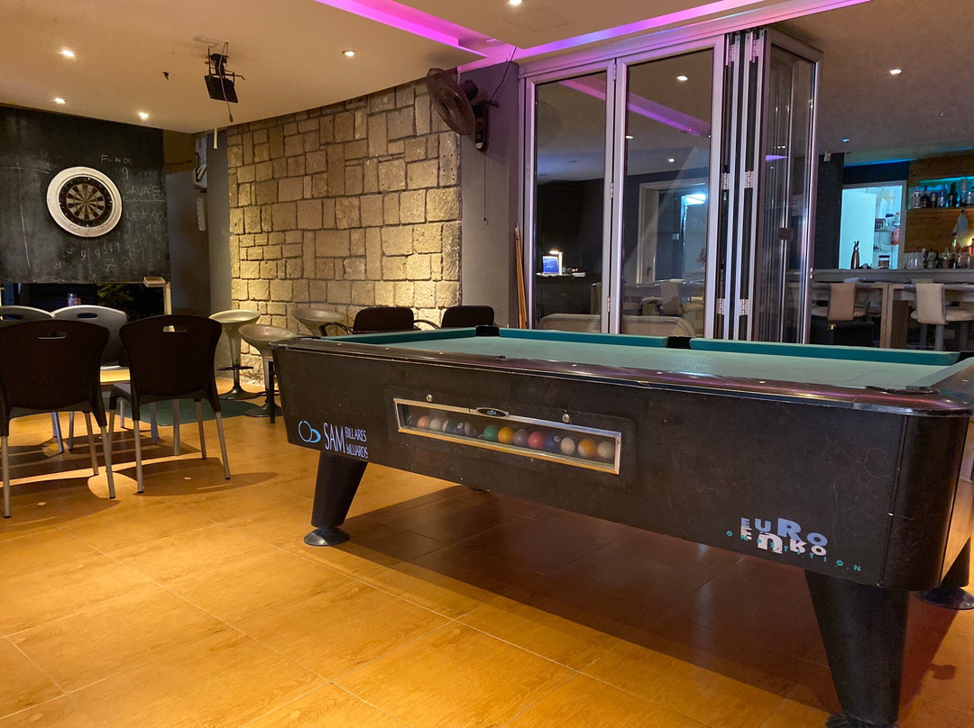 Le Grand Wheatsheaf Bar-帕福斯必去景点