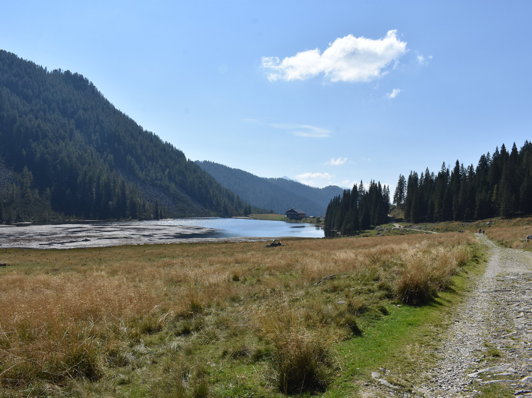 Lago di Calaita景点图片