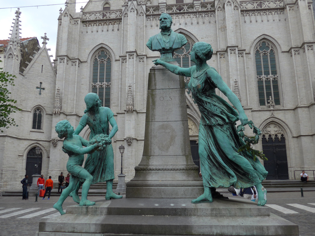 Monument à Charles Woeste