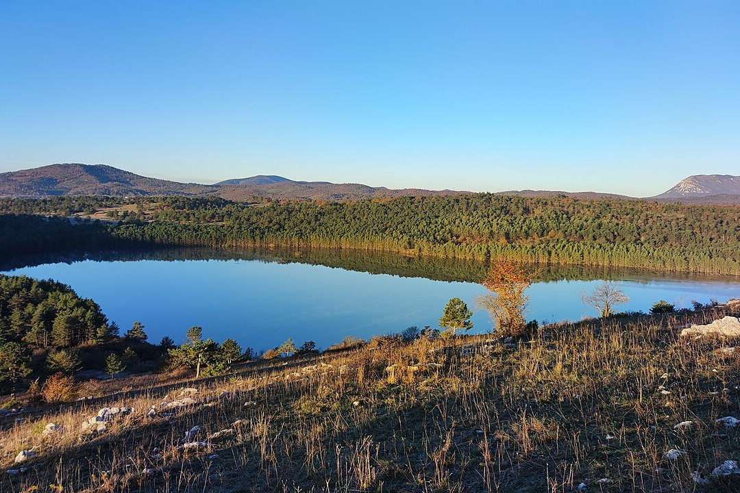 Lake Petelinje-Pivka必去景点