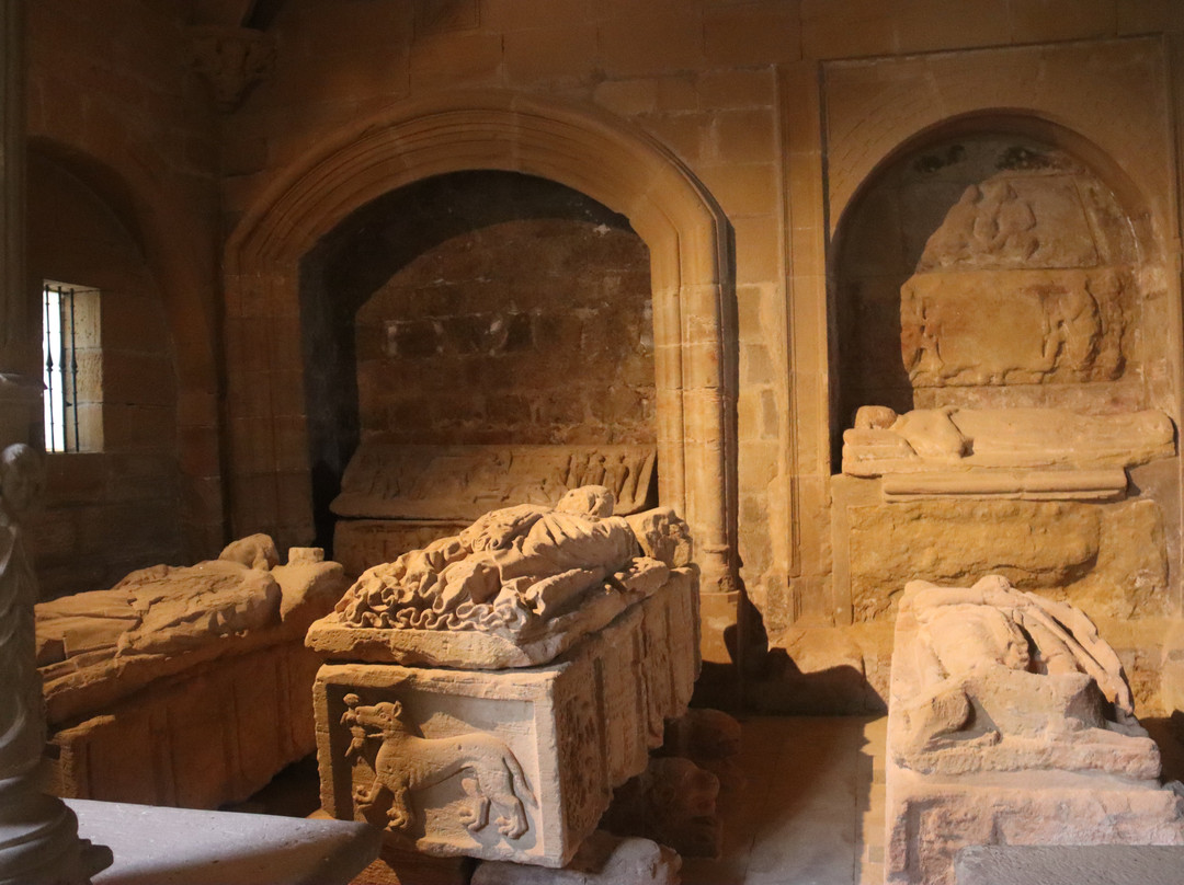 Monasterio de Santa Maria La Real-纳赫拉必去景点