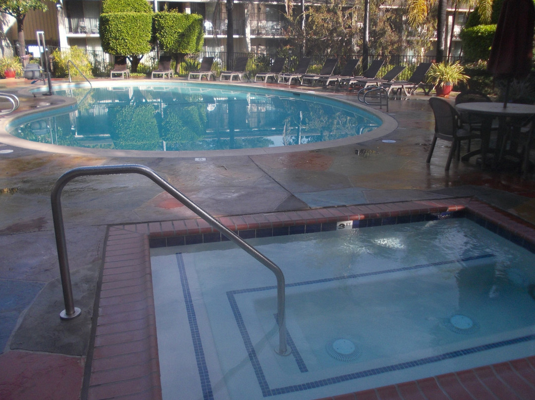 圣塔芭芭拉华美达酒店主图