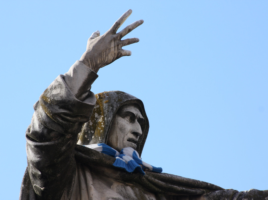 Statua di Girolamo Savonarola-费拉拉必去景点