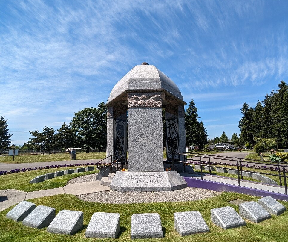 Jimi Hendrix Memorial-伦顿必去景点