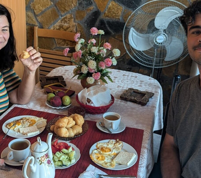 Tomor Shehu Guest House主图