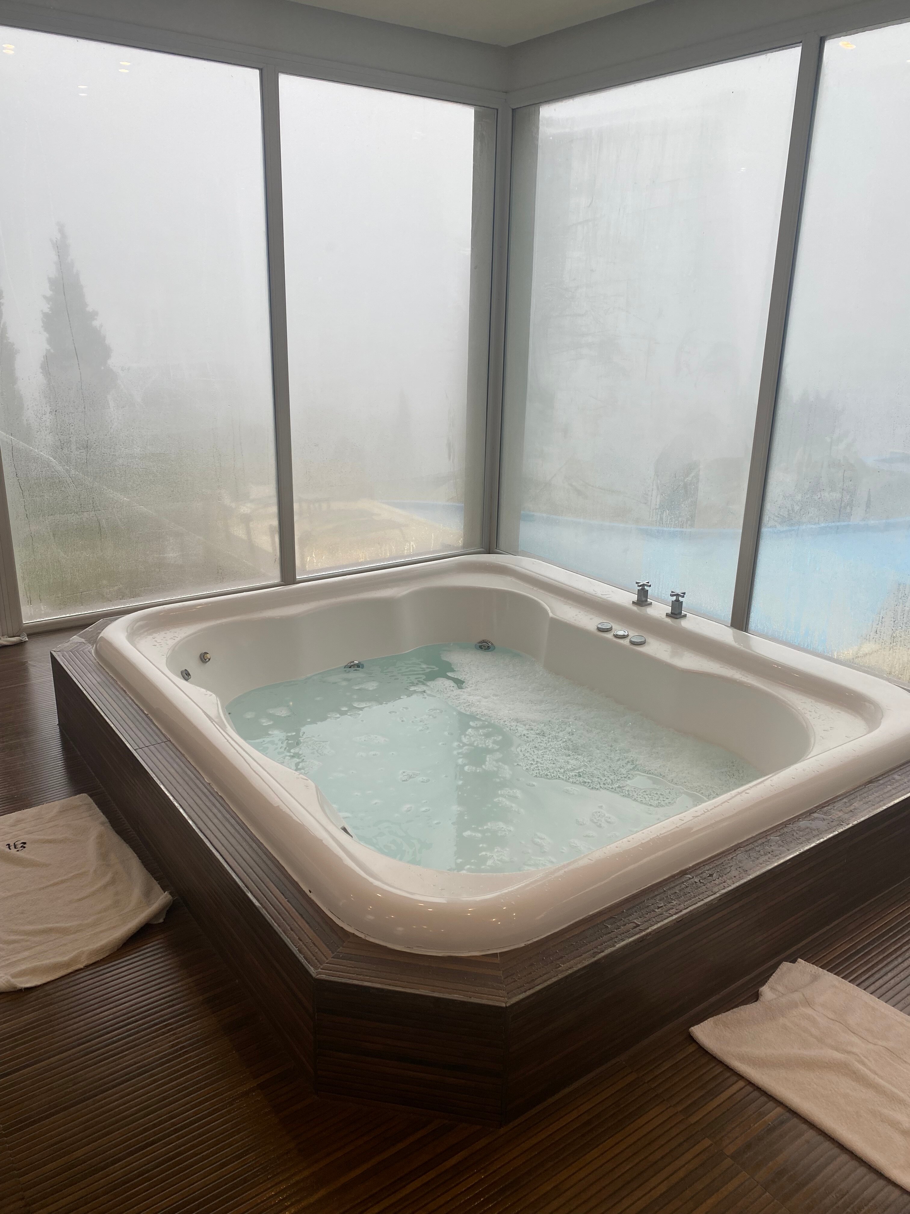 Elegance Hotel-官方