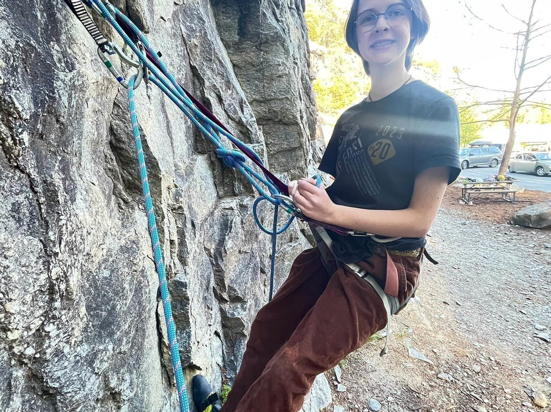 Rocky Face Mountain Recreational Area-Hiddenite必去景点