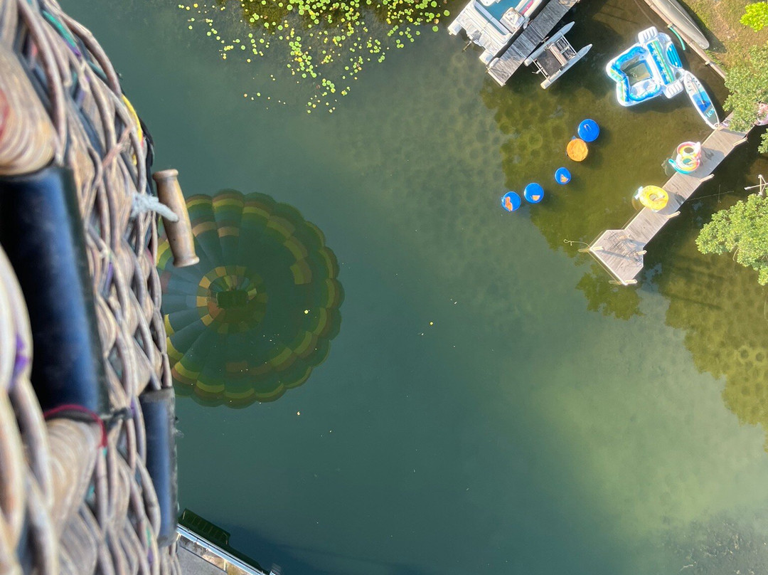 Balloon Quest Inc Capt. Phogg Balloon Rides-Fenton必去景点