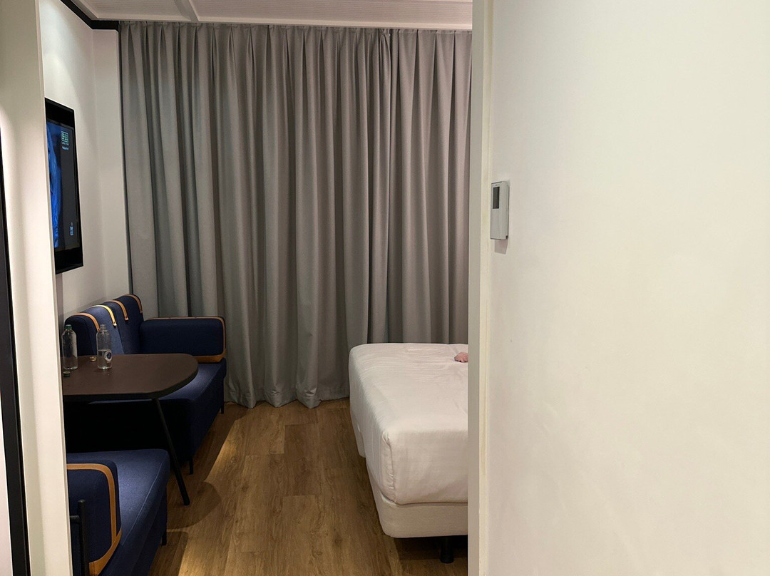 Hotel Tres Reyes San Sebastian主图