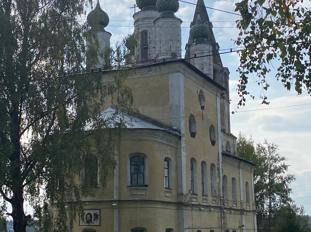 Church of the Divine Savior and St. Mikhail the Archangel景点图片