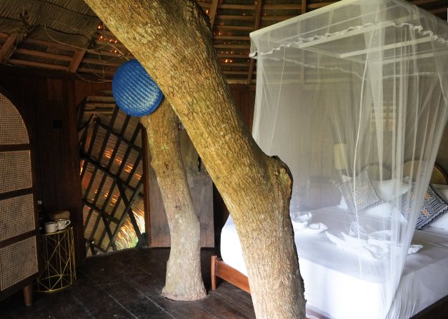 胡马泰拉绿色山林小屋-客卧