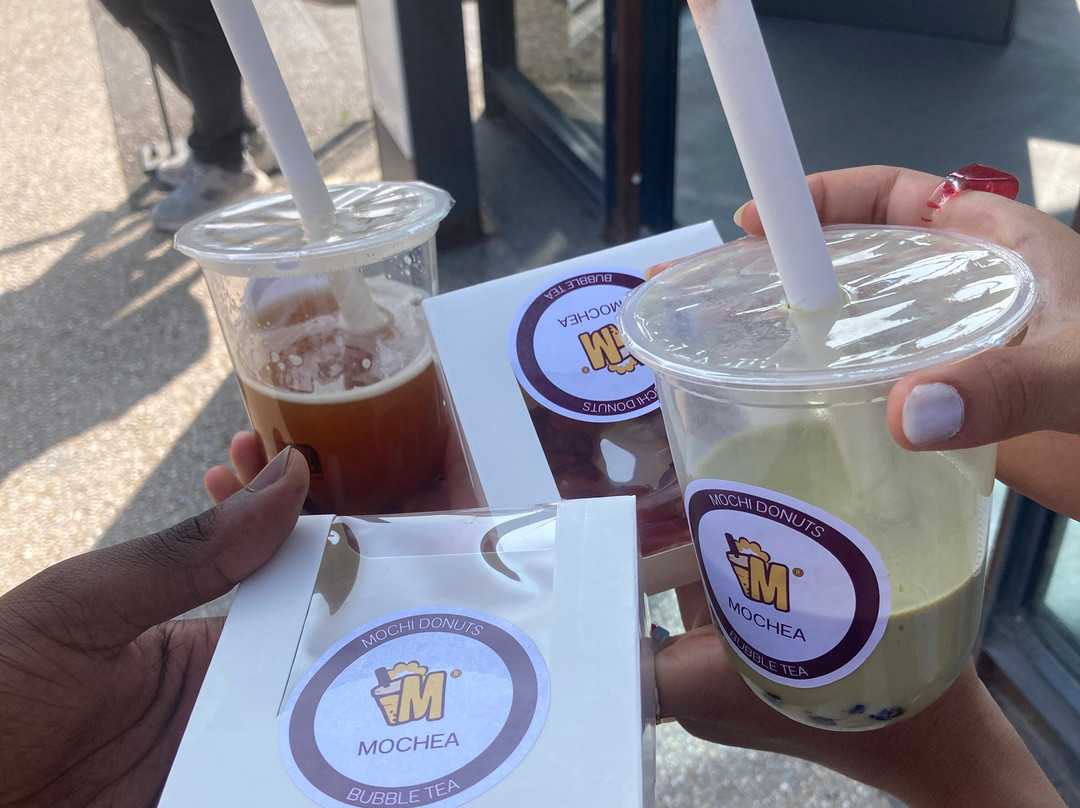 Mochea - Bubble Tea & Mochi Donuts