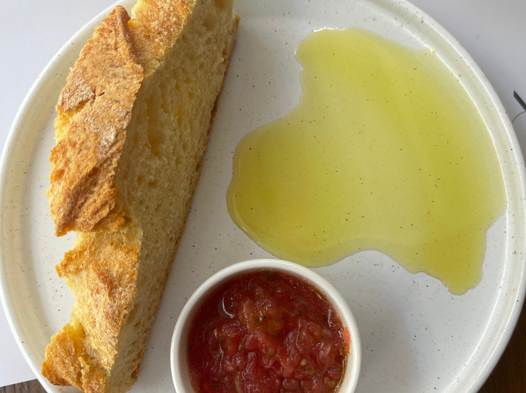 Adama Restaurant Bar