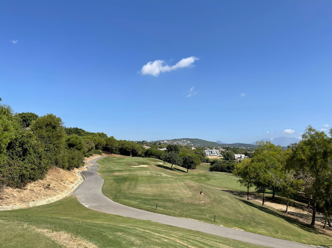 Almenara Golf Club景点图片