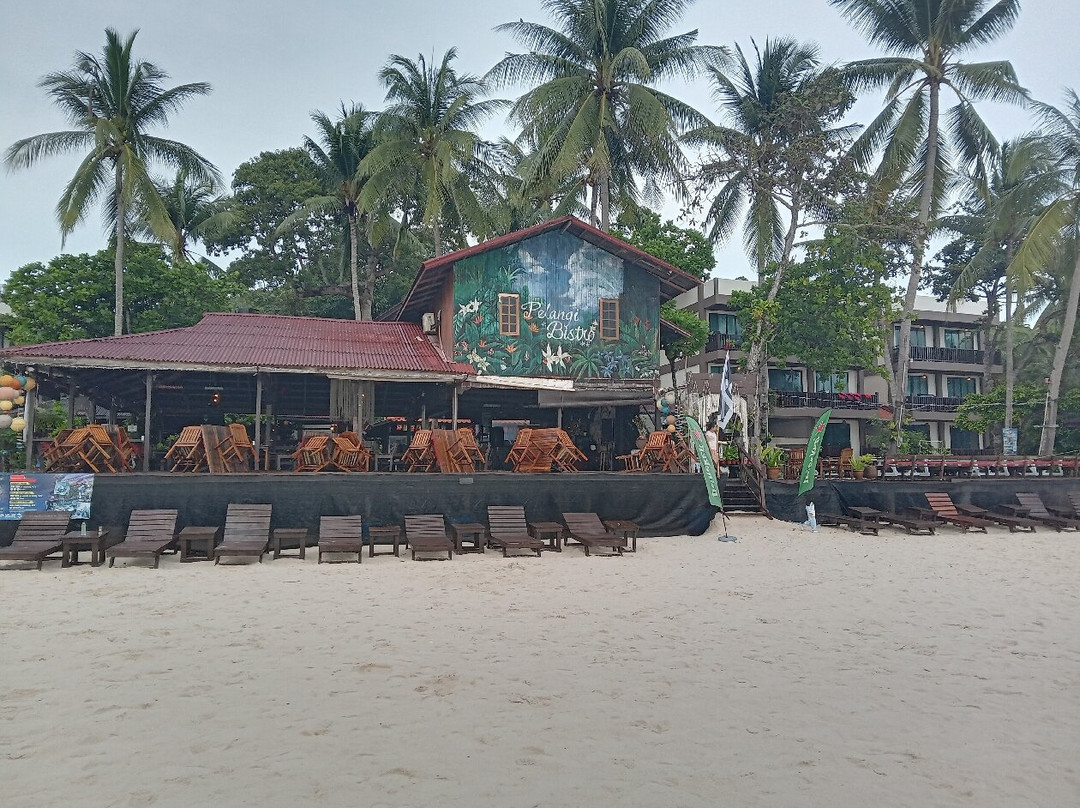 热浪彩虹度假村主图