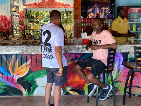 Everard Theodore Earle-奥乔里奥斯必去景点