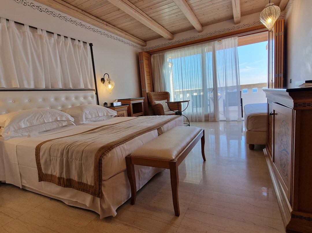 Mitsis Selection Blue Domes主图