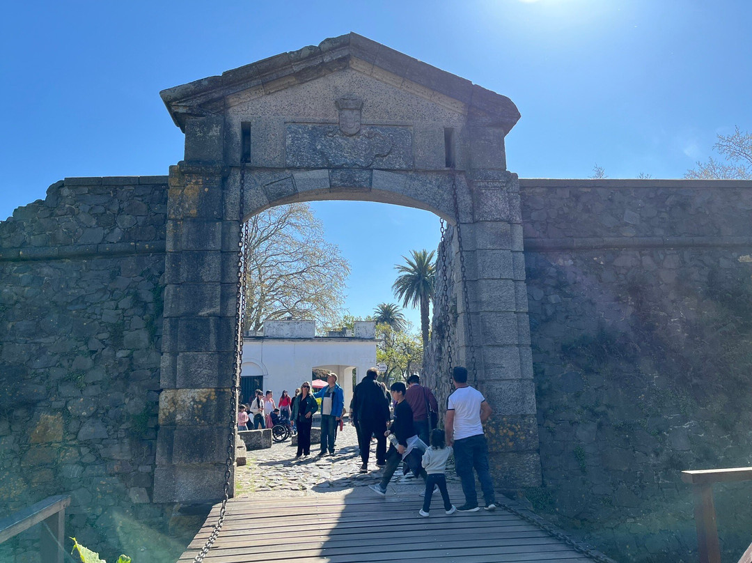 Convento de San Francisco-科洛尼亚·德尔萨克拉门托城必去景点