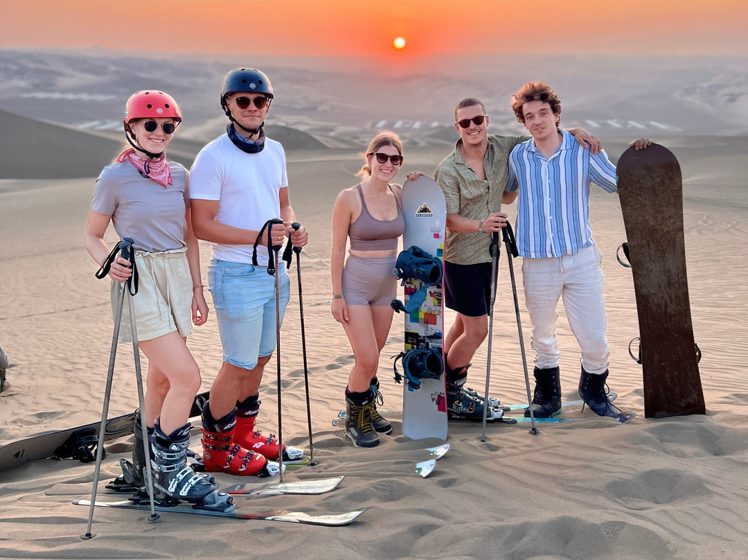 Sandboard Squad-Huacachina必去景点