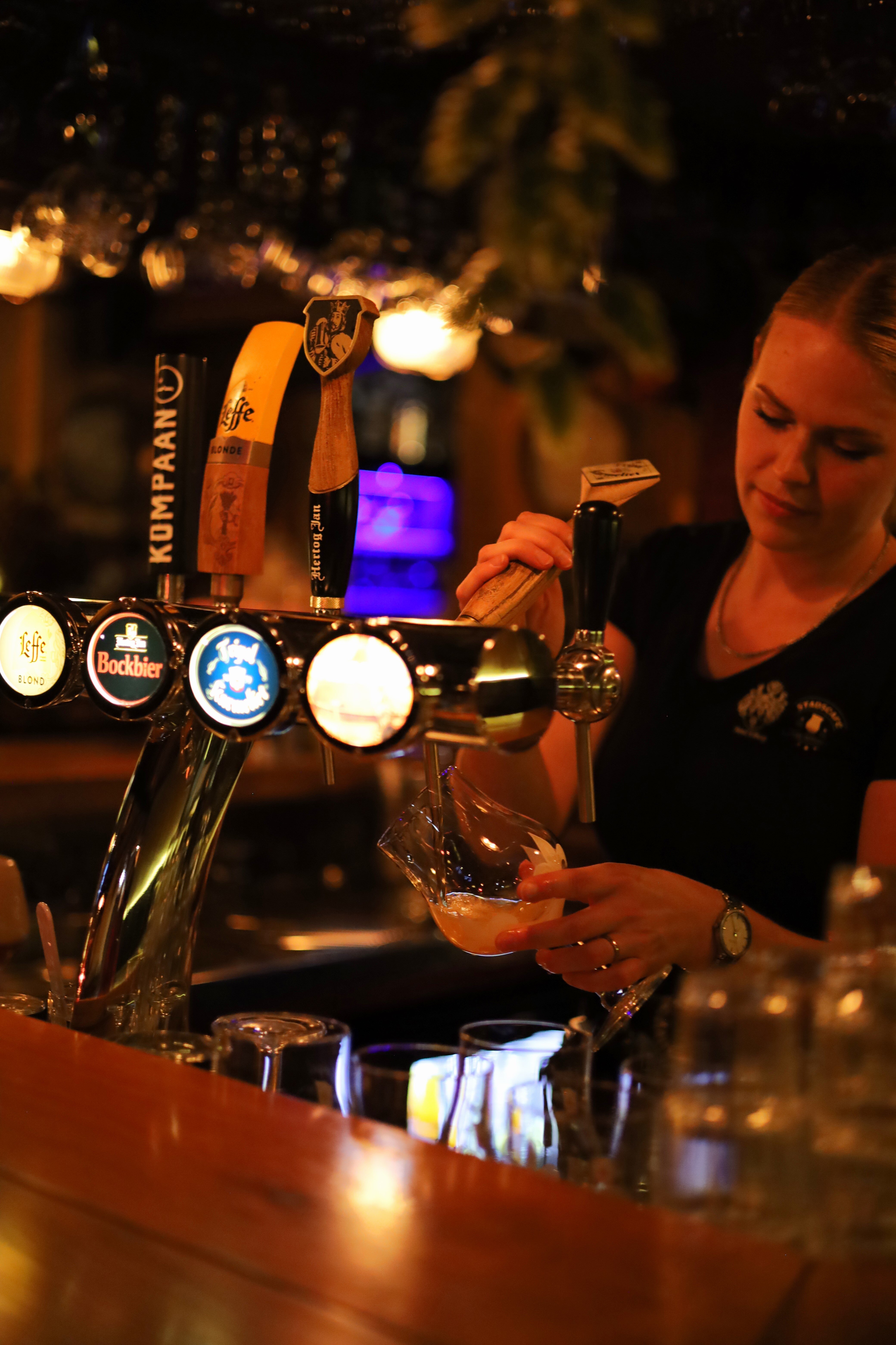 Boutique Hotel Elburg Met Tapperij-餐饮
