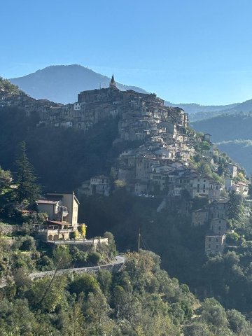 阿普里卡莱拉费沃利塔民宿-官方