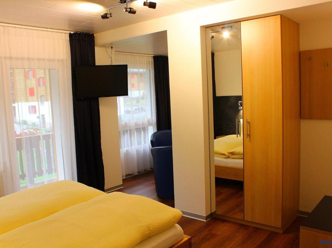 Hotel Alpha主图