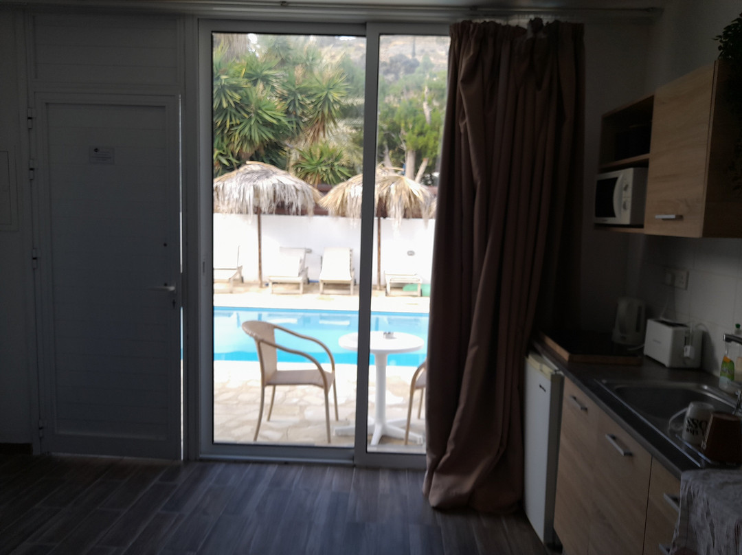 Lithos Studios主图